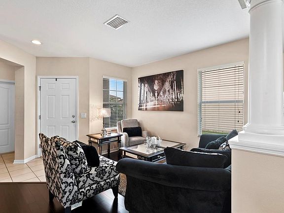 4th image of 18126 Cypress Bay Pkwy