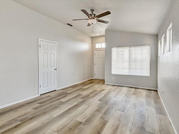 5th image of 8572 Heritage Hill Dr