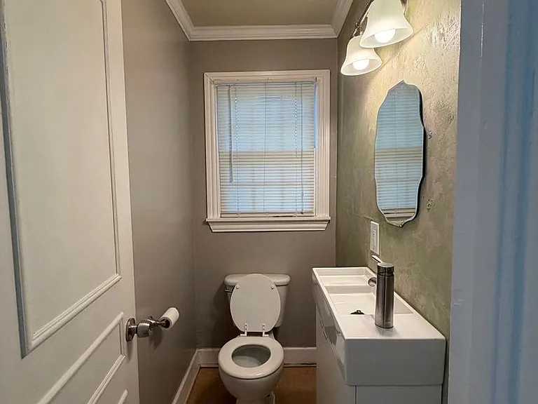 3400 N Virginia Ave — Photo 21