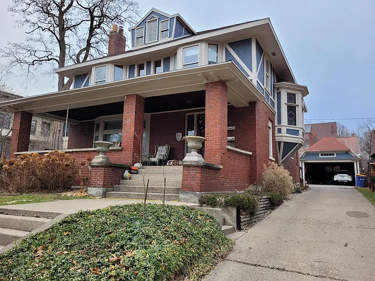 228 Morris Ave SE #2 — Photo 1