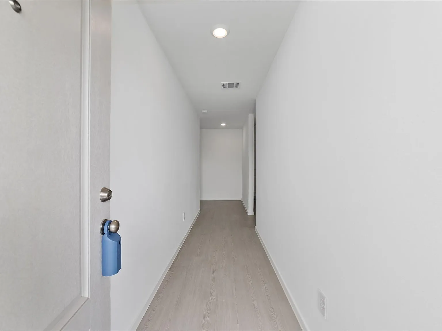 3 bed, 2.0 bath, $2,150 — Photo 3