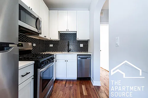 650 W Wrightwood Ave #654-403 Photo 1