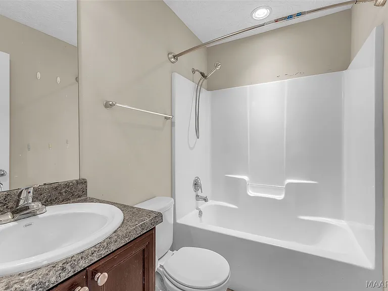 76 Zachary Cir — Photo 27