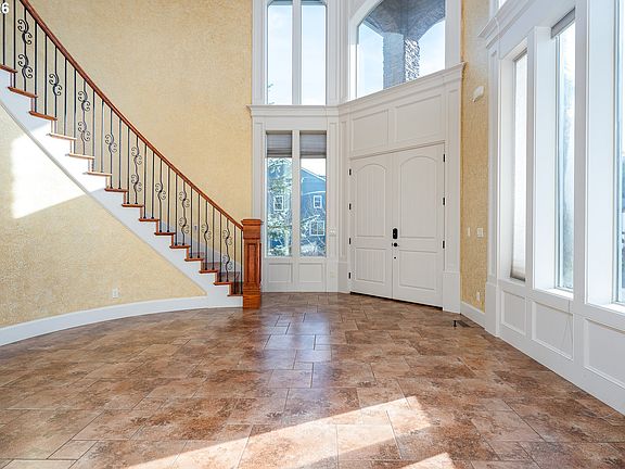 2nd image of 14687 SE Pebble Beach Dr