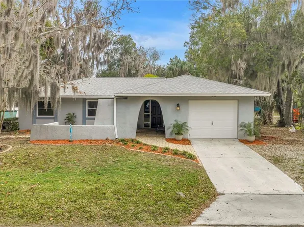 566 NW Magnolia Cir, Crystal River, FL 34428