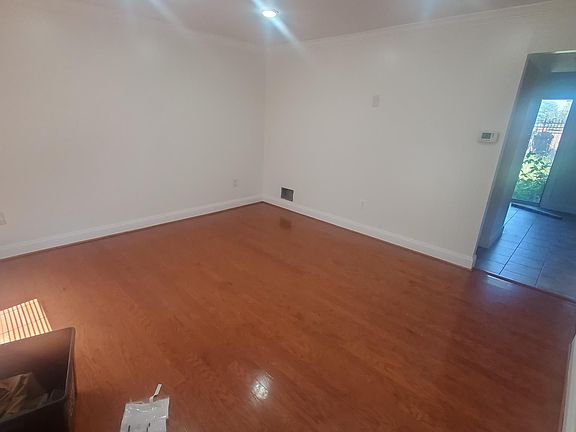 2nd image of 2100 Ferguson Pl