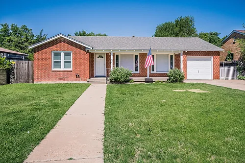 1612 Crockett St Photo 1