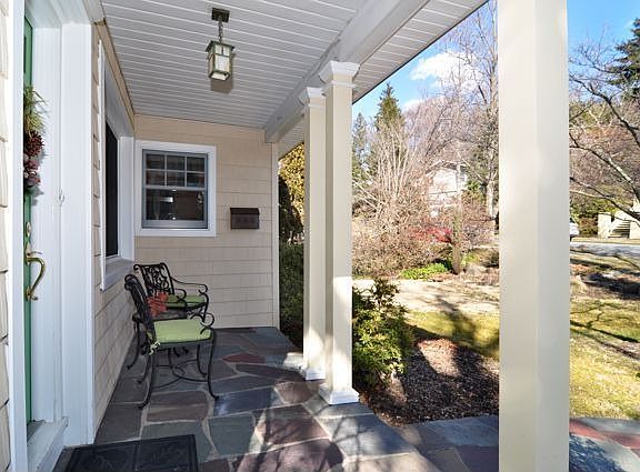 3rd image of 121 Euclid Ave