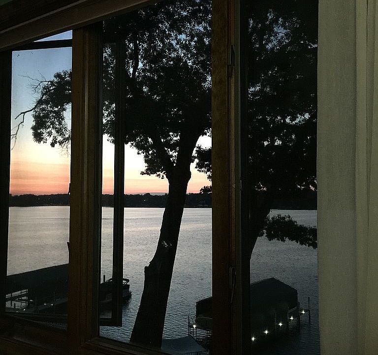 2nd image of 5008 Enchanted Rd