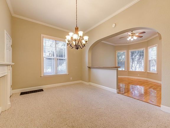 4th image of 347 S 18th St