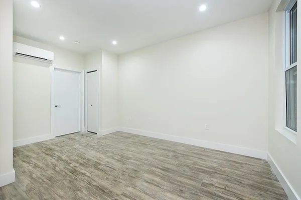 Rented by Bold New York | media 4