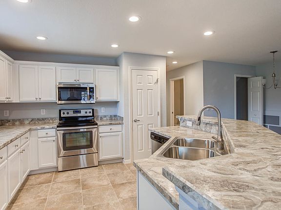 Enjoy the convenience of soft-close cabinets, SS a