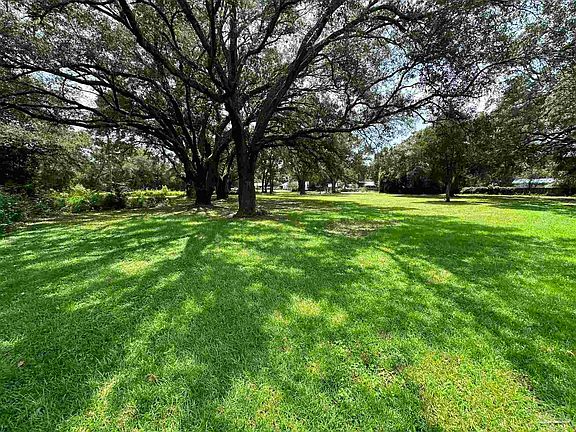 5th image of 3810 Rockwood Dr