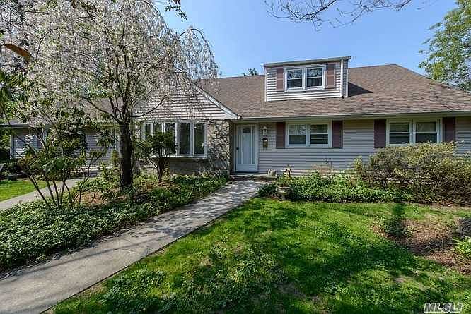 1st image of 220 Forest Ave