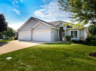 119 Regent Pl, Neenah, WI 54956