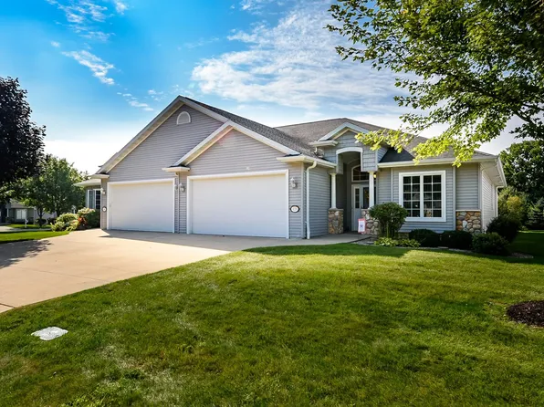 119 Regent Pl, Neenah, WI 54956
