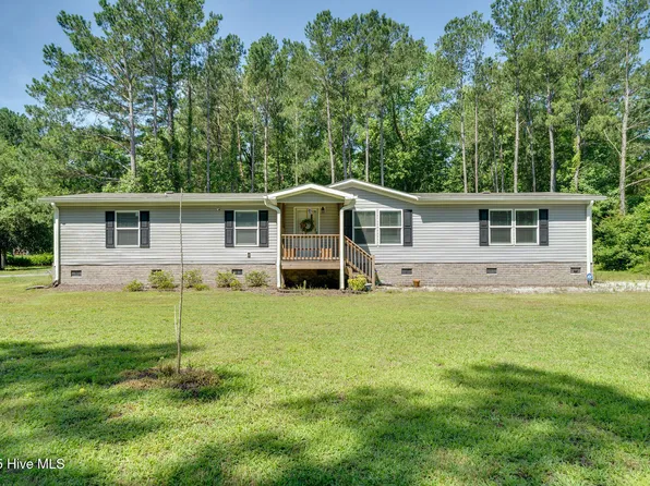 110 Liberty Road, Watha, NC 28478