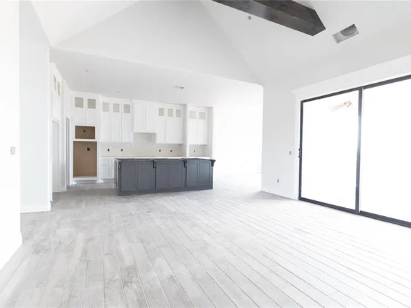 15301 Caspian Ln, Edmond, OK 73013