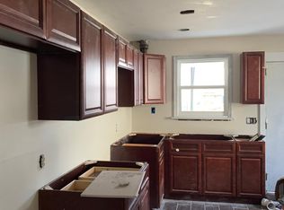 24 Wall St APT 1, Raritan, NJ 08869