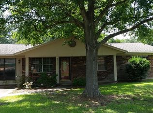 2111 Jonathan St, Pascagoula, MS 39581
