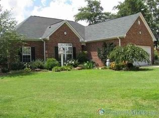 723 Waxwing Ct, Boiling Springs, SC 29316