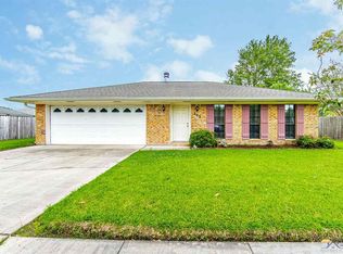 203 Wayside Dr, Houma, LA 70360