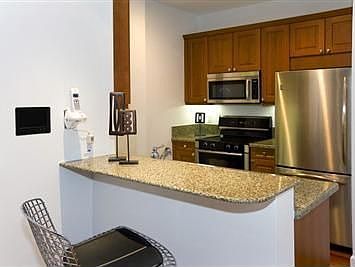 5th image of 201 Sansome St Unit 305