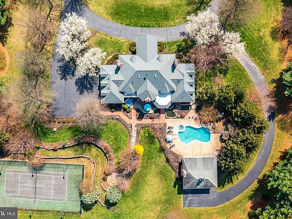 4th image of 8 Glenberry Ct