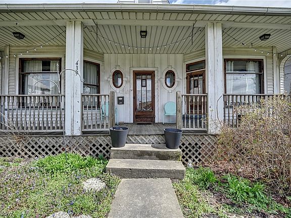 5th image of 439 S Clay St