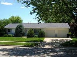 1231 W Parkway Blvd, Appleton, WI 54914