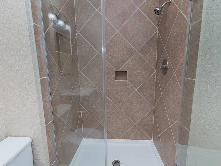 4106 Kitchen Hill Ln — Photo 18
