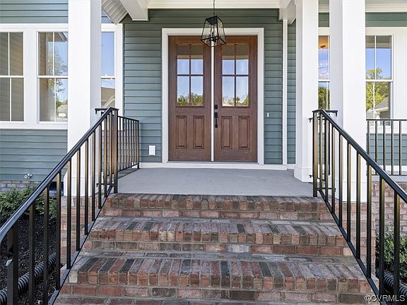 3rd image of 10708 River Falls Way