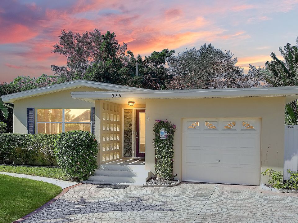 1st image of 928 Narcissus Ave