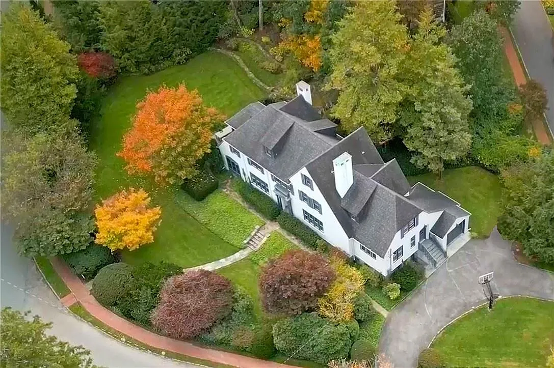 145 Edgemont Road photo 1