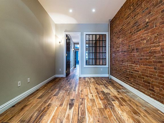 006_243_kingsland_avenue_1l-7