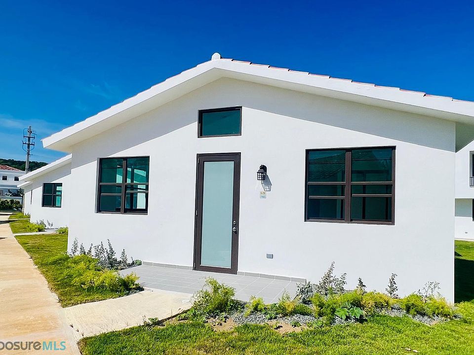 1st image of 21 Marbela Casa De Playa #21