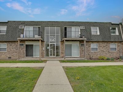 8547 W 102nd Ter, Palos Hills, IL, 60465