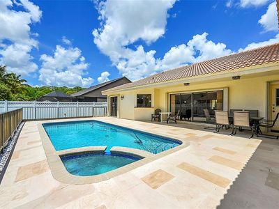 5948 NW 48th Ct, Coral Springs, FL, 33067