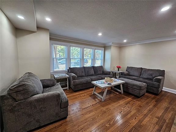 5th image of 7340 Virginia Ave