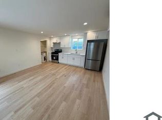 20529 Vanowen St, Winnetka, CA 91306