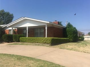 1325 N Hudson St, Altus, OK 73521
