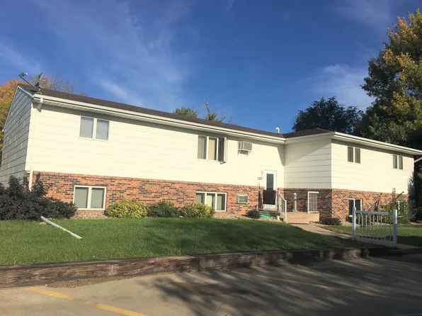 1320 4th Ave SE, 1320 4th Ave SE APT C, Watertown, SD 57201
