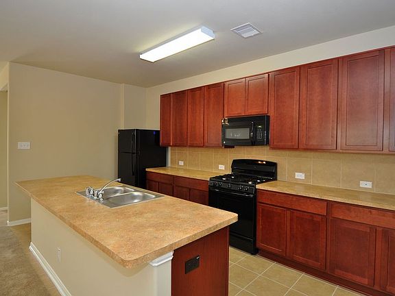2nd image of 3206 Alan Thai Ln