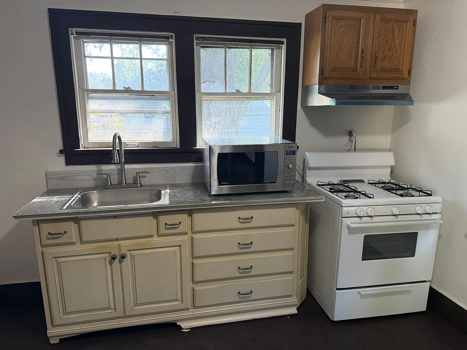 3 bed, 1001 sqft, $900 — Photo 4