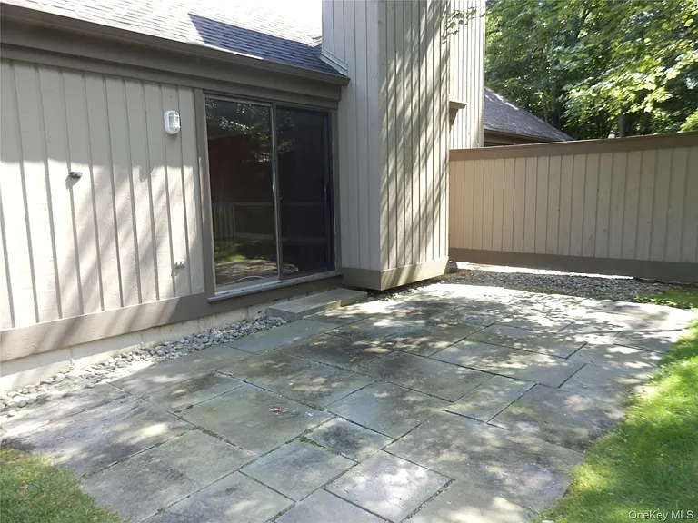 374 Heritage Hls #B — Photo 25
