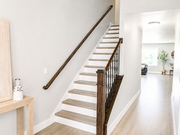 2nd image of 2664 E Rio Grande Dr #104