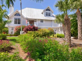 243 Daniel Dr, Sanibel, FL 33957