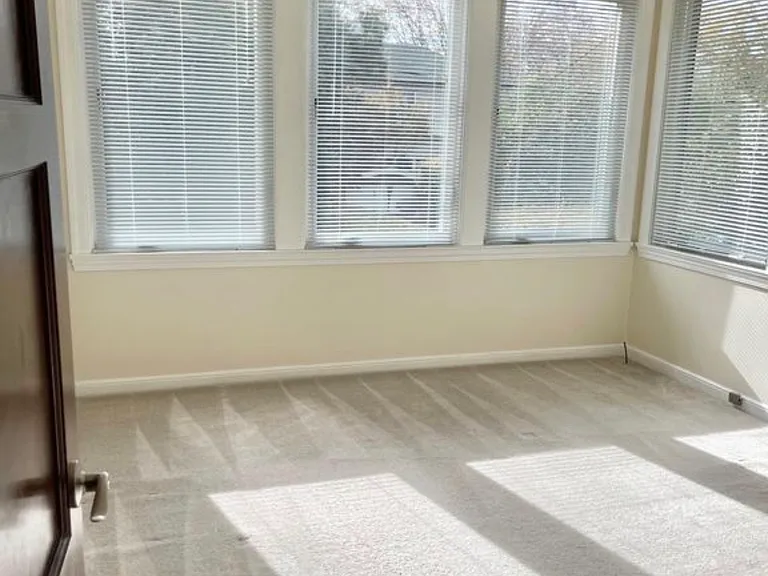 475 Marin Dr — Photo 11
