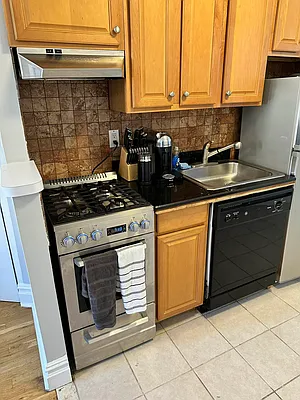 Rented by Tourma Realty LLC | media 14