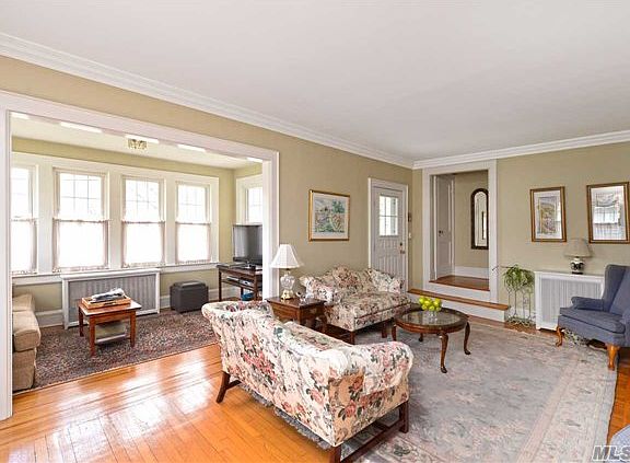 3rd image of 144 Powell Ave